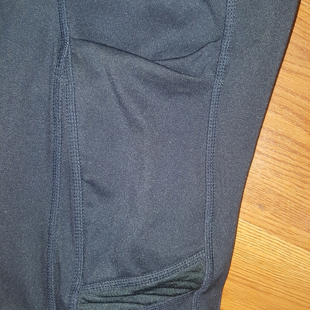 Fabletics Motion 365 black Anywhere Moto leggings - Picture 6 of 10
